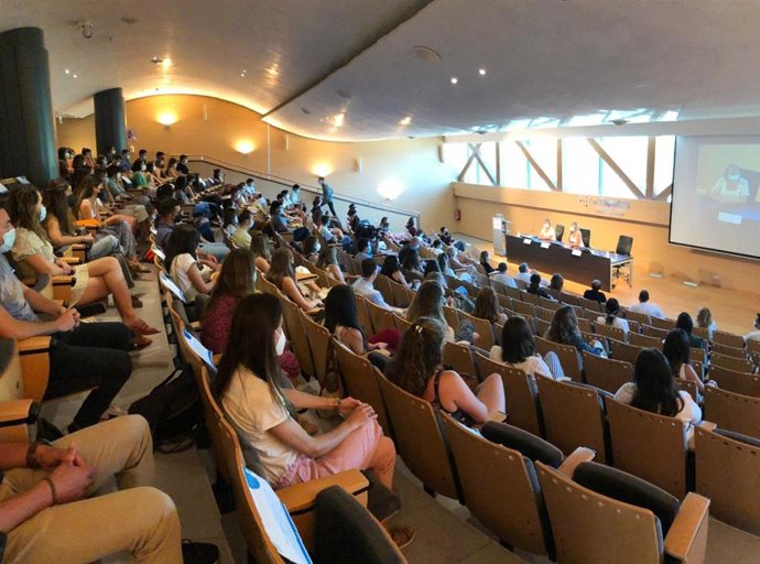 Acto de bienvenida a los 220 residentes que llegan a Baleares