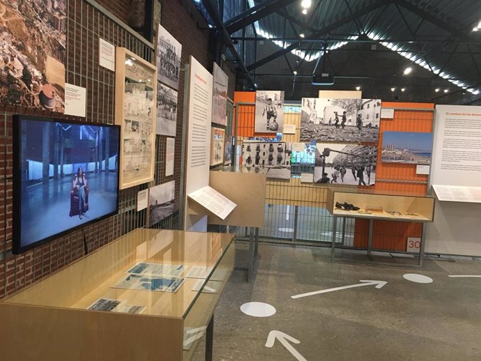 La exposición Barcelona & Fútbol en el Museu dHistria de Barcelona (MUHBA) del espacio Oliva Artés.