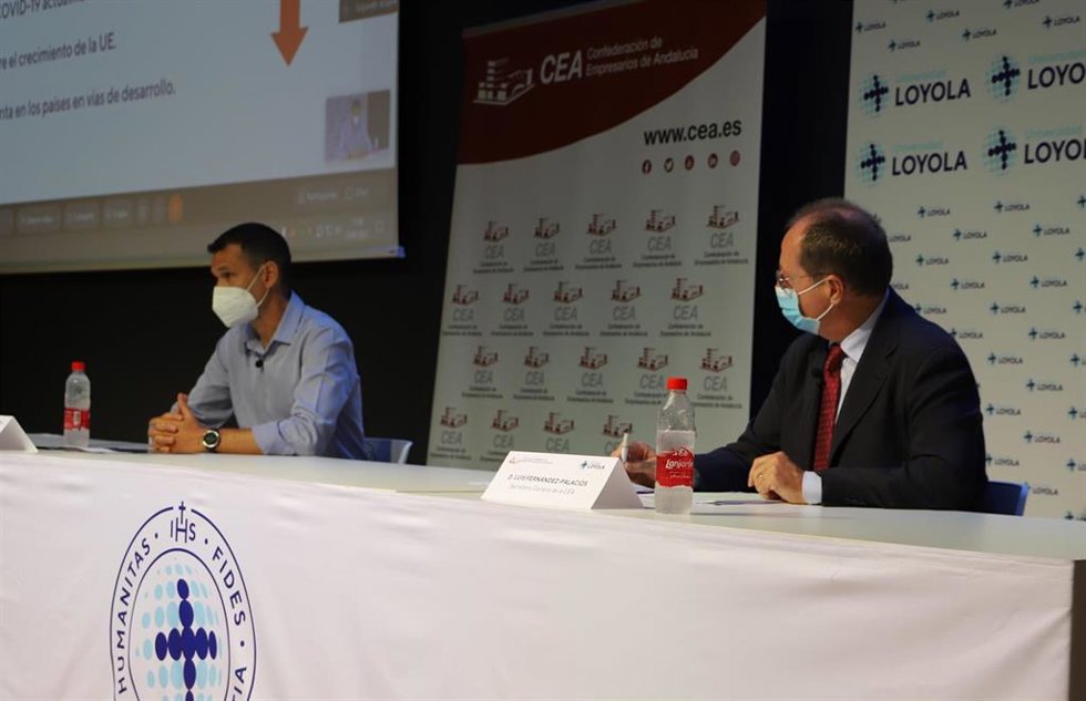 Fotografía de la presentación de las proyecciones macroeconómicas del XXV Informe 'Loyola Economic Outlook' (LEO).