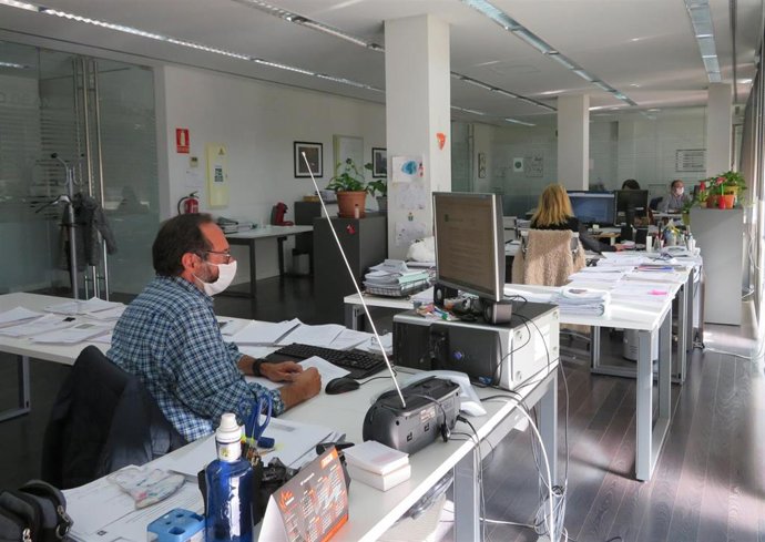 Junta incentiva la construcción de un nuevo centro de gestión de mercancías de la empresa Transroman.