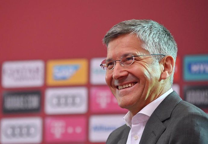 FILED - 05 July 2021, Munich: Bayern Munich President Herbert Hainer, speaks during a press conference of Bayern Munich at the Allianz Arena. Bundesliga champions Bayern Munich don't plan signing additional defenders after Alphonso Davies and Lucas Hern
