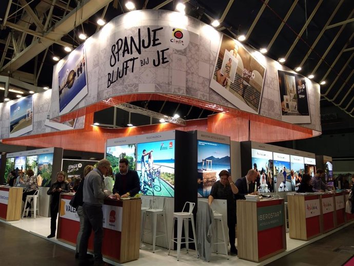 Archivo - Expositor de Turespaña en la Feria Vakantiebeurs de 2020