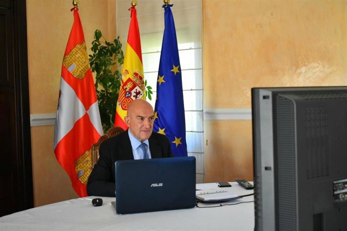 Carnero participa de forma telemática en las sectoriales de Agricultura y Pesca.