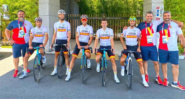 El equipo olímpico español masculino de ciclismo, ya en Tokio para la disputa de los Juegos Olímpicos de Tokyo 2020