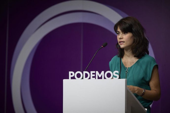 La portavoz de Podemos, Isa Serra, durante una rueda de prensa en la sede del partido, a 19 de julio de 2021, en Madrid (España). 