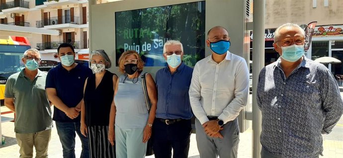 Presentación del primer panel informativo de Alcudia