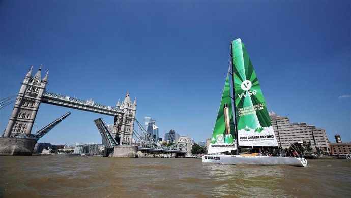 Vuse celebrates its position as the first global carbon neutral vape brand with a carbon neutral summer voyage down the Thames. This product contains nicotine and is addictive. 18+ only