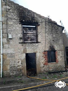 Incendio en una cuadra en Ribadedeva.