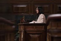 Darias apunta que Madrid es la única que pide más vacunas y que no pasa en otros territorios "de todo signo"