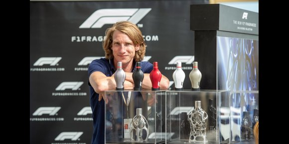 1. COMUNICADO: Freddie Hunt lanza con Designer Parfums la colección Race de F1® Fragrances