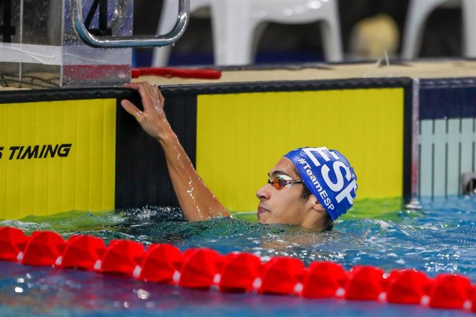Archivo - El nadador español Hugo González tras una competición
