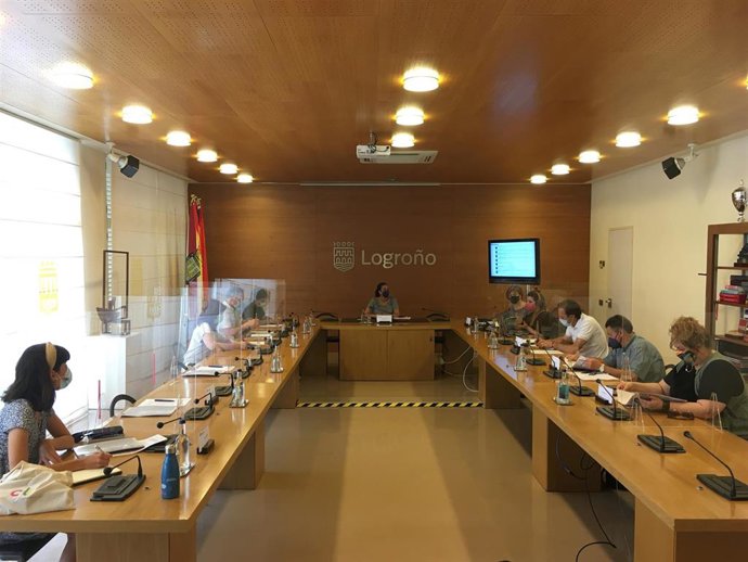 El Consejo Municipal de Comercio aprueba las próximas medidas municipales para promocionar e impulsar el comercio local logroñés     