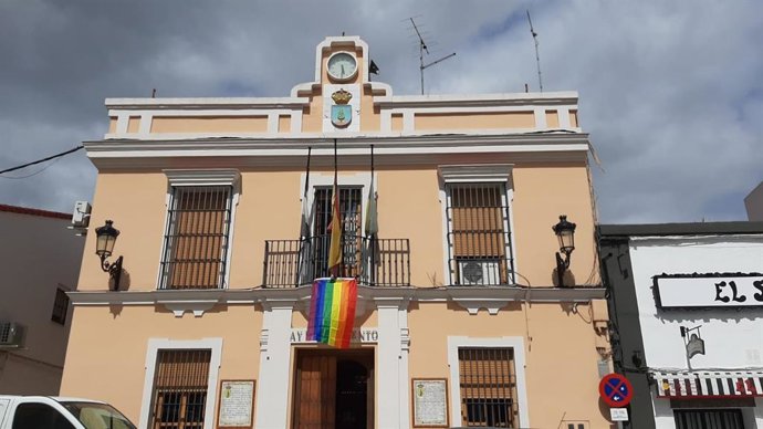 Fachada del Ayuntamiento de El Ronquillo
