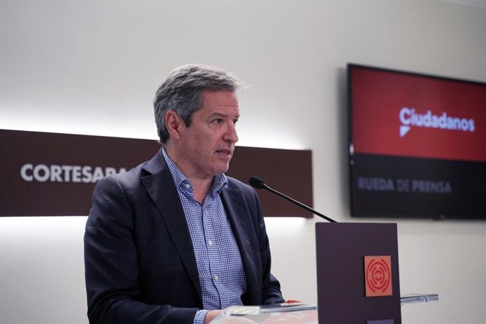 Pérez Calvo (Cs) tiende su mano a Lambán en favor de la estabilidad social y económica de Aragón, frente al populismo.