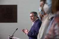 Espadas defiende su "oposición útil" y pide al PP-A responder a su "mano tendida" de igual modo porque "va de buena fe"