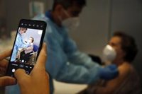 El 72,22% de los mayores de 12 años están vacunados con al menos una dosis y el 62,25% con la pauta completa