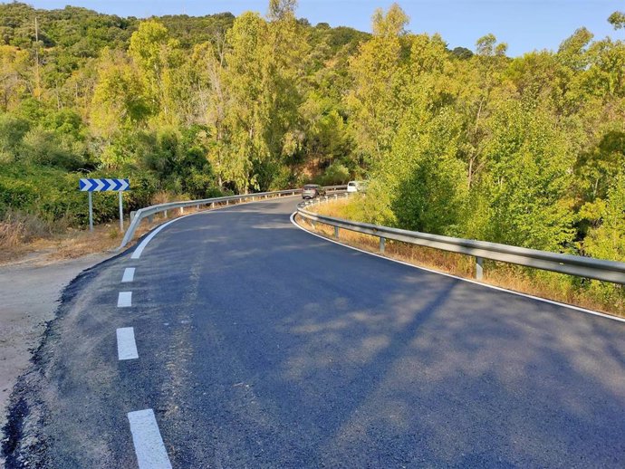 Carretera A-373R1 de acceso a Prado del Rey