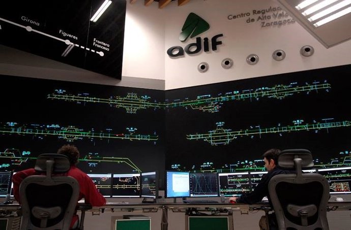 Archivo - Adif