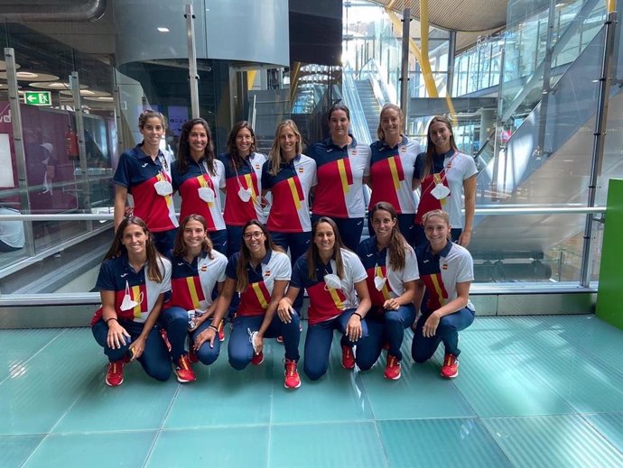 El equipo español femenino de waterpolo