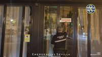 Desalojadas en Sevilla capital 286 personas de 3 locales por incumplimientos y disueltos 300 jóvenes por botellón