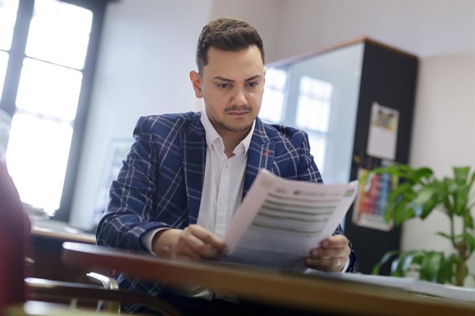 Archivo - El consejero de Participación Ciudadana y Diversidad del Cabildo de Tenerife, Nauzet Gugliotta