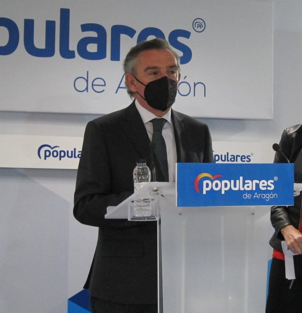 Archivo - El presidente del PP Aragón, Luis María Beamonte.