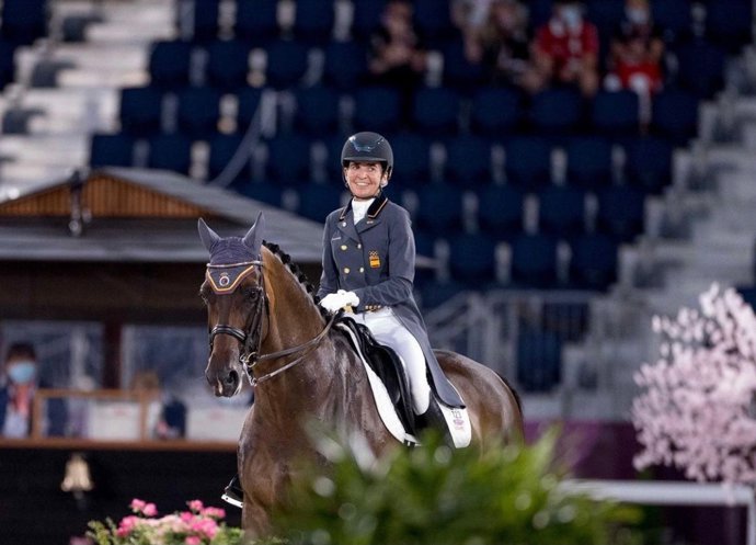 Beatriz Ferrer-Salat a lomos de Elegance en los Juegos Olímpicos de Tokio