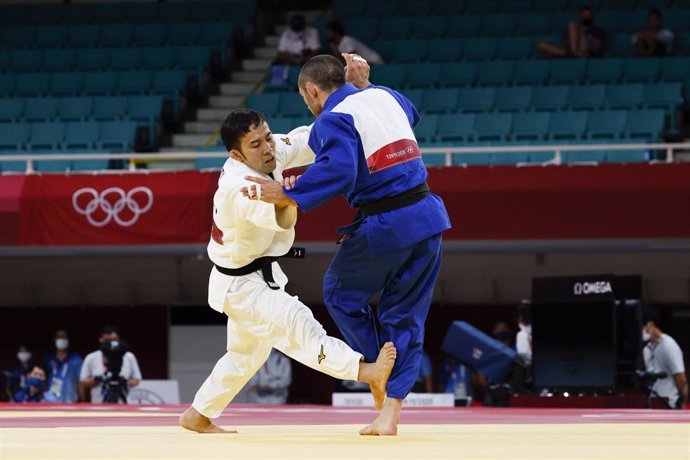 Naohisa Takato, oro en judo en -60 kilos