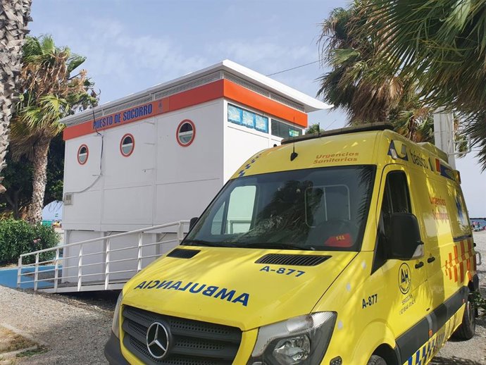 Ambulancia de la Seguridad en Playas de Almuñécar y La Herradura