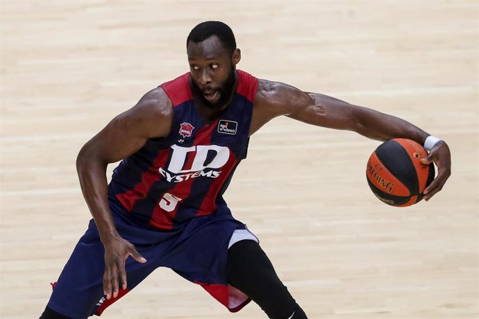 Archivo - Tonye Jekiri con el Baskonia