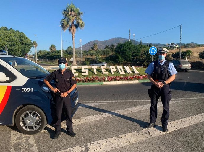 Un agente alemán se incorpora de forma temporal a las patrullas de la Policía Nacional en Estepona