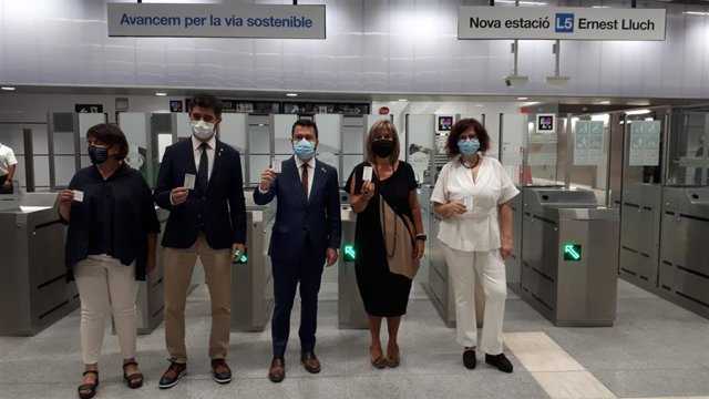 El presidente de la Generalitat, Pere Aragonès, en la nueva estación de Metro Ernest Lluch