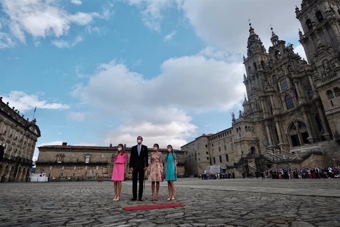 La familia real al completo participa en la Ofrenda Nacional al Apóstol en el Año Santo 2021