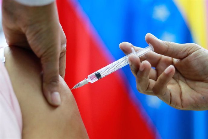 Archivo - Proceso de vacunación en Venezuela