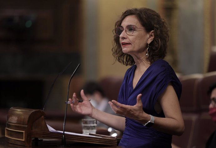 Arxiu - La ministra d'Hisenda i Funció Pública, María Jesús Montero, al Congrés dels Diputats