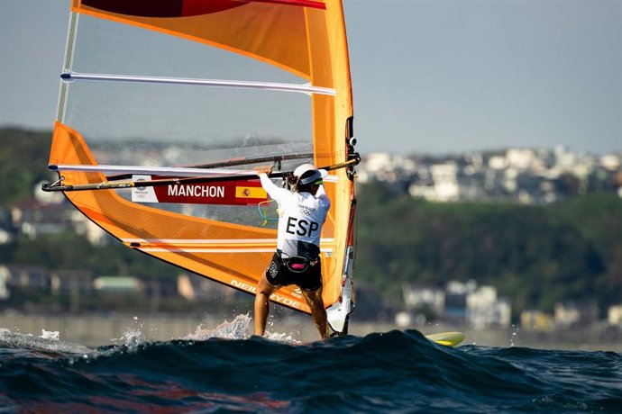 Blanca Manchón en la clase RS:X femenino en los Juegos Olímpicos de Tokio