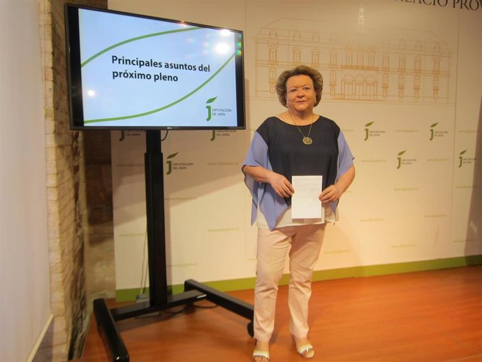 Archivo - La diputada de Hacienda, Pilar Parra, en una imagen de archivo