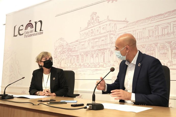 Cristina y Danés y José Antonio Diez.