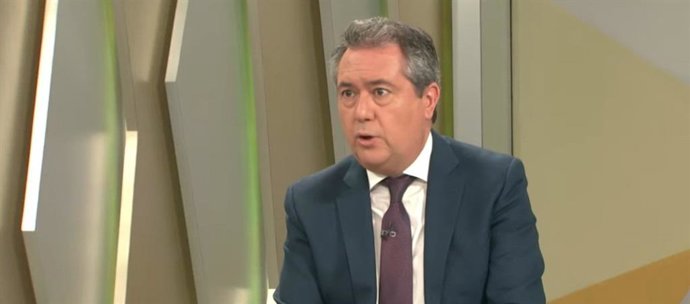 Juan Espadas, durante la entrevista