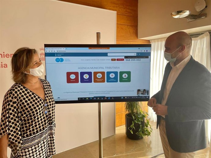 El concejal de Seguridad Ciudadana y Gestión Económica, Enrique Lorca, presenta las novedades