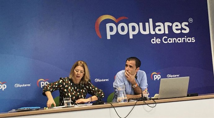 Archivo - Los ediles del PP en Las Palmas de Gran Canaria Pepa Luzardo y Ángel Sabroso