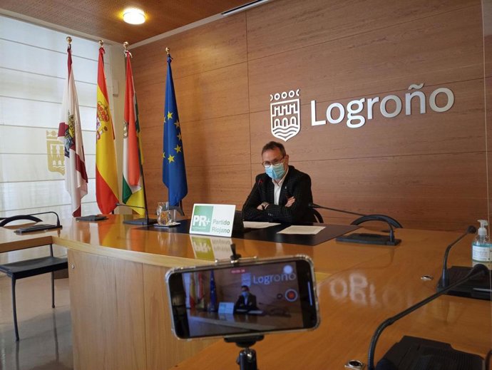 Archivo - El portavoz del PR+, Rubén Antoñanzas, en comparecencia de prensa