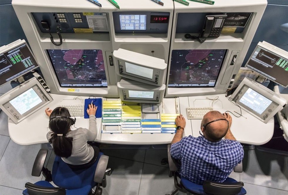Archivo - Controladores de Enaire.