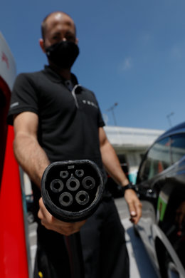 Punto de recarga de coches eléctricos en el Centro