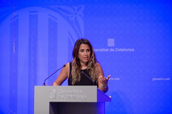La portavoz del Govern de Cataluña, Patricia Plaja, interviene en una rueda de prensa posterior a una reunión del Consell Executiu del Govern de Cataluña, en Barcelona, Cataluña, (España). 