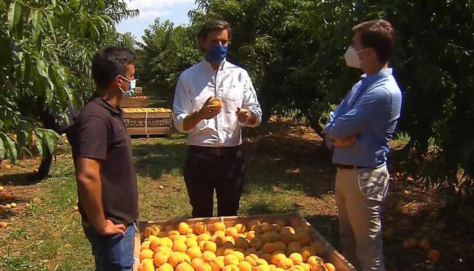 El vicesecretario de Comunicación del Partido Popular (PP), Pablo Montesinos, en su visita a La Almunia de Doña Godina (Zaragoza).