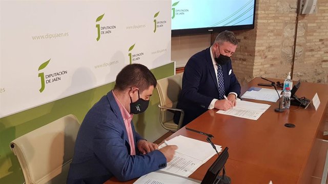 Firma del convenio con el Consorcio Fernando de los Ríos