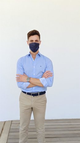 El investigador ha inaugurado con su ponencia el curso Energías renovables en la sociedad del siglo XXI.