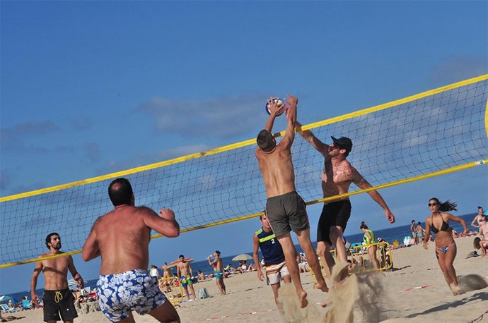 Archivo - Voley Playa en Noja. Archivo