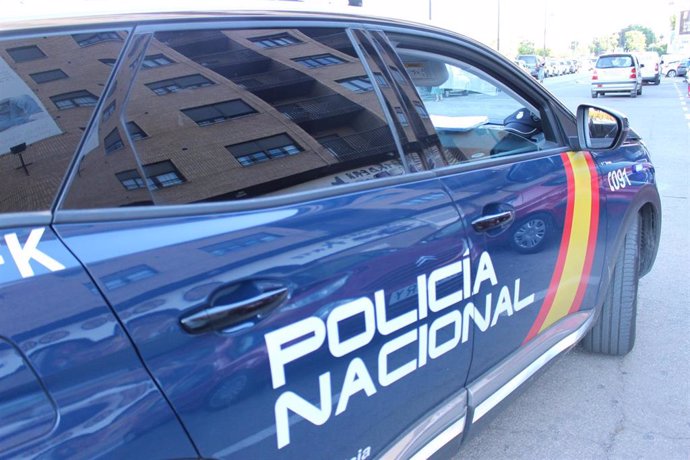 Un vehículo de la Policía Nacional